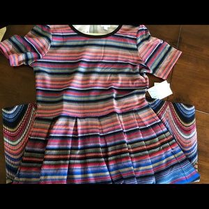 NWT LuLaRoe 2XL Amelia multi stripe w/banded hem